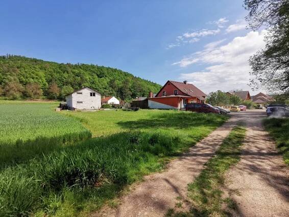 Stavební pozemek 2 km od Tišnova, obrázek č. 1