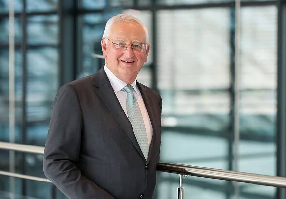 Peter Schneider, Sparkassenpräsident a.D. während des Empfangs zum 80. Geburtstag von Heinrich Haasis