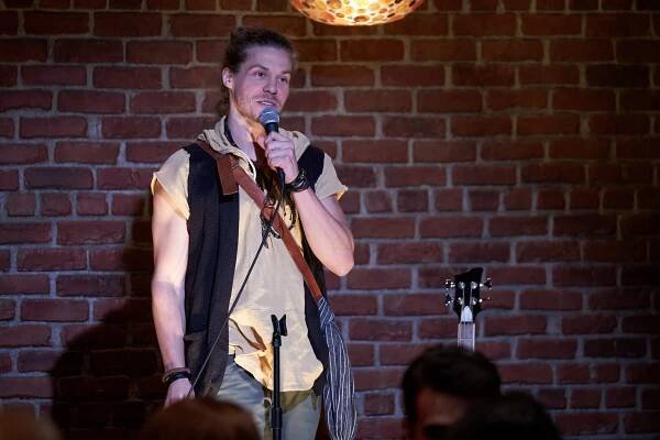 Brooklyn 99 - Rozlučky se svobodou - Z filmu - Blake Anderson