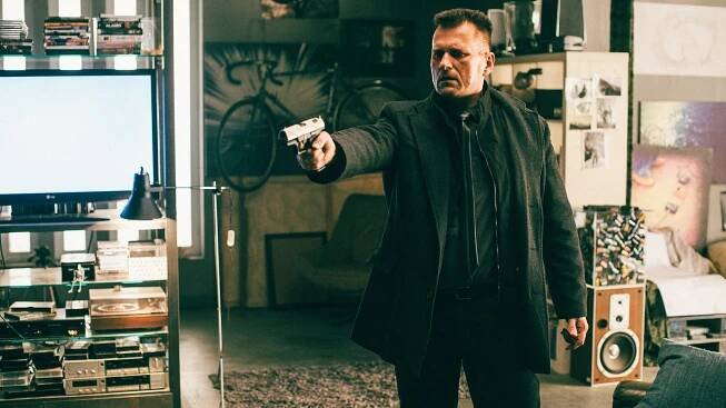Smyčka - Z filmu - Zsolt Anger