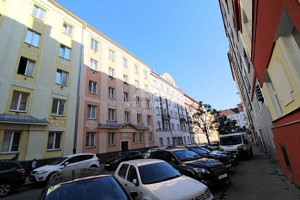 Prodej bytu 3+KK po kompletní rekonstrukci v Plzni na Borech, Vrchlického ul. - Realizováno - Prodáno nebo Pronajmuto