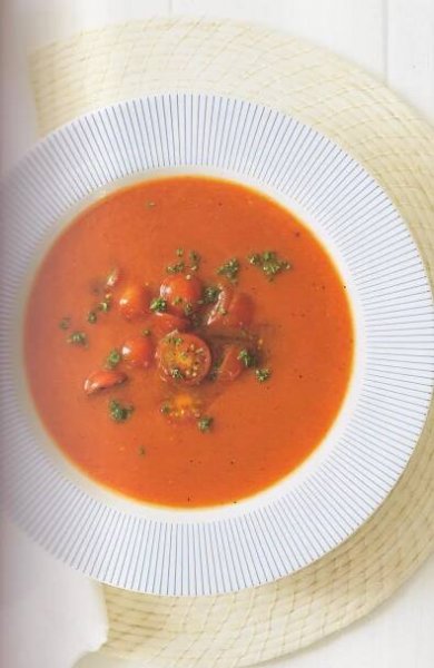 Recept: Zapečená rajská polévka s ochucenými rajčátky