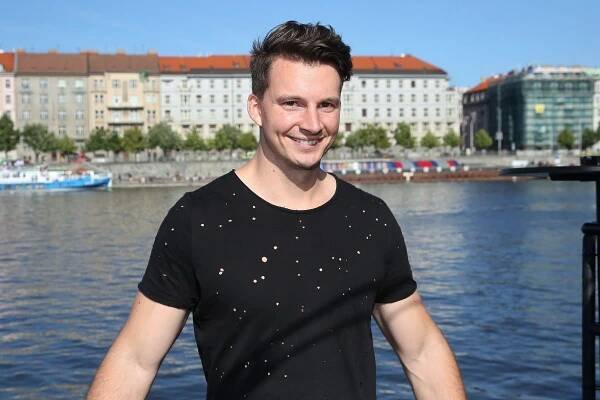 JE KONEC: Karel Kašák řekl sbohem své lásce! Dámy, tenhle hezoun je zase k mání