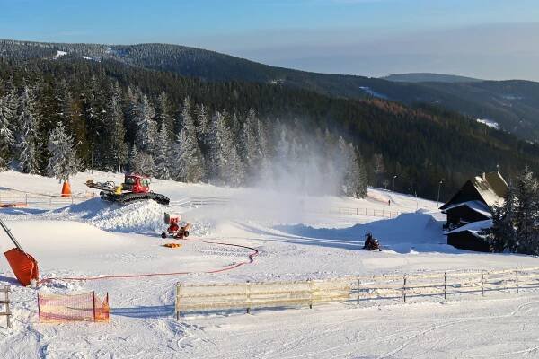 415A5878Snowpark Neklid