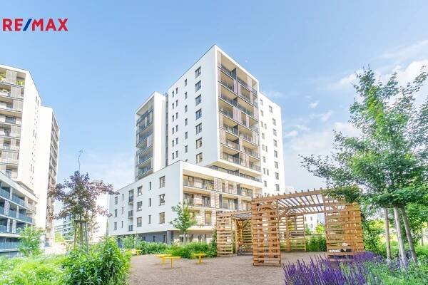 Pronájem bytu 2+kk v osobním vlastnictví 89 m², Praha 4 - Modřany