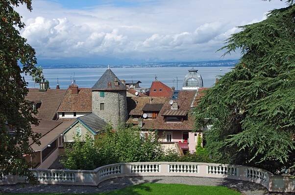 Évian-les-Bains