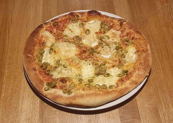 25. Enciánová pizza (630 g)