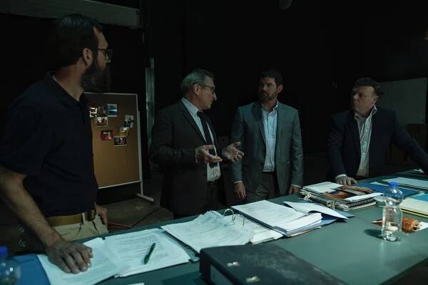 FOTO: Zleva Jay Radtke, Marc Deveaux, Rob Parkinson, Leam Craig. – stránka 5