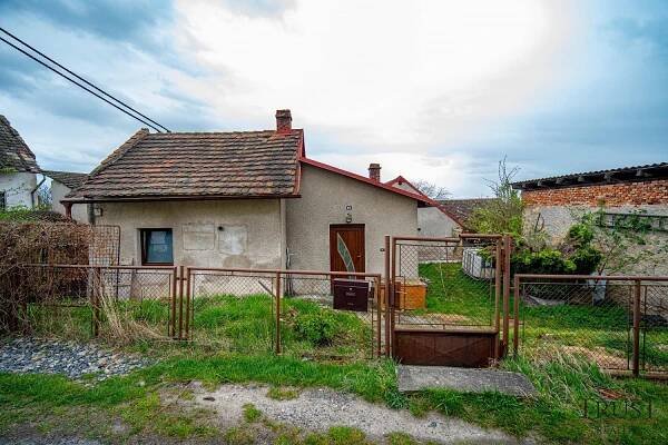 Prodej domů, Nebužely | Mapio.cz