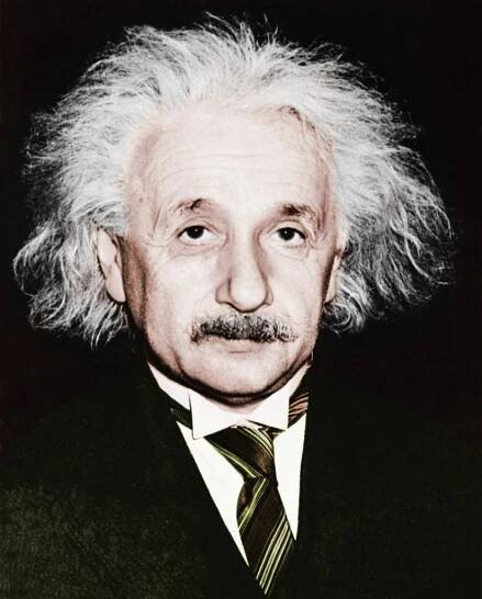 Albert Einstein – Explore the Space