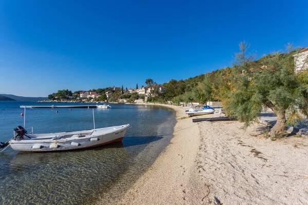 Plaža Slano – Boat rentals, transfers and excursions