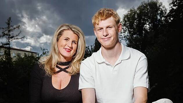 Kateřina Nekolná a její syn Tomas Järvinen