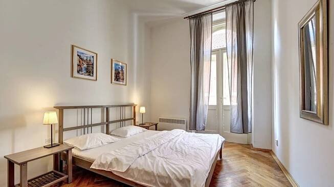 Nová omezení pro hotely mají vedlejší efekt. Pomohla Airbnb a apartmánům