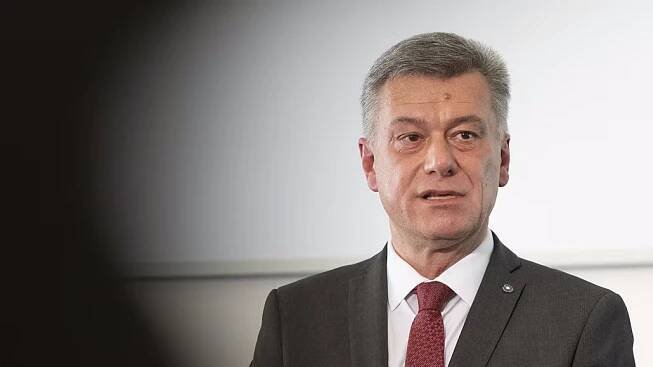 Ministr spravedlnosti Pavel Blažek (ODS) na čtvrteční tiskové konferenci...