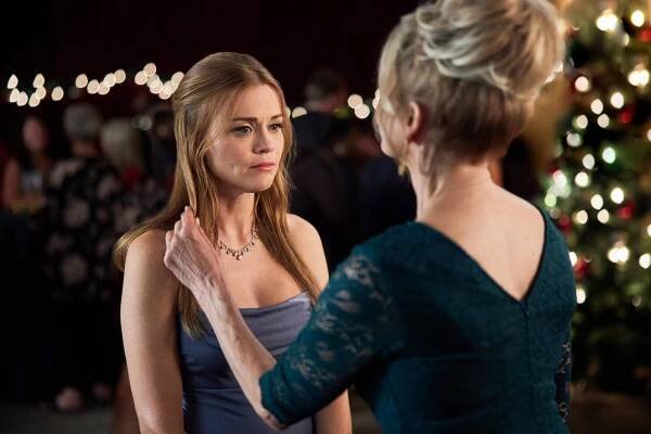 Holland Roden - Time for Him to Come Home for Christmas - Z filmu