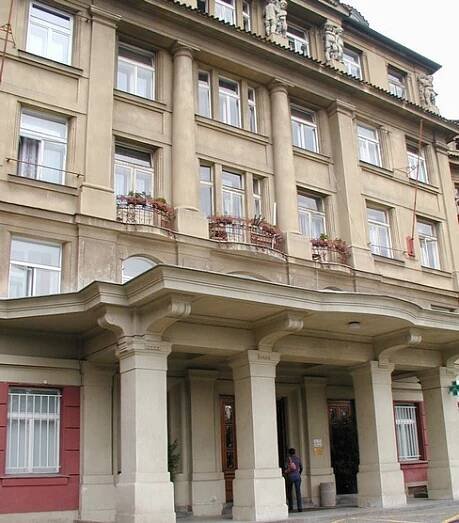 Porodnice Praha Podolí, Ústav pro péči o matku a dítě - kontakty a fotky