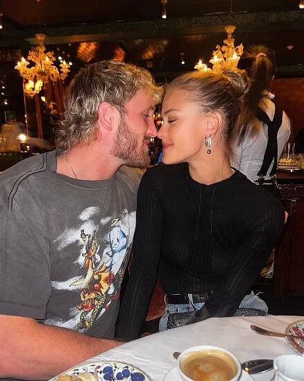 Další bývalka DiCapria se bude vdávat: Nádherná Nina Agdal se zasnoubila s vyrýsovaným youtuberem