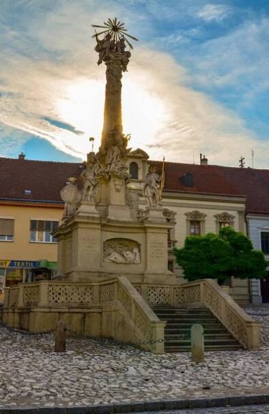 Morový sloup | Město Hustopeče - oficiální web