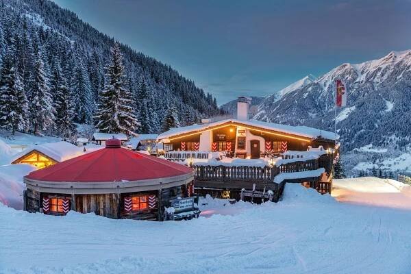 $1Die MONDI Schirmbar: Culinary delights or Aprés Ski