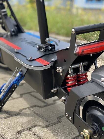 2WD Elektrická koloběžka EcoWheel Tit8 7000W 30Ah