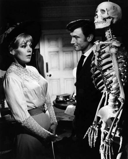 OF HUMAN BONDAGE, Kim Novak, Laurence Harvey, 1964