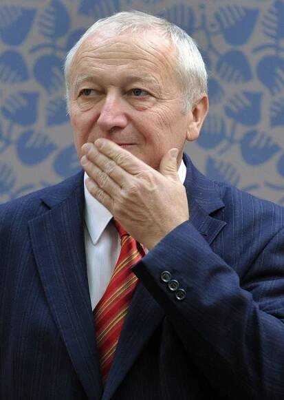 Návrhy ČSSD? Jen virtuální peníze, říká ministr Janota