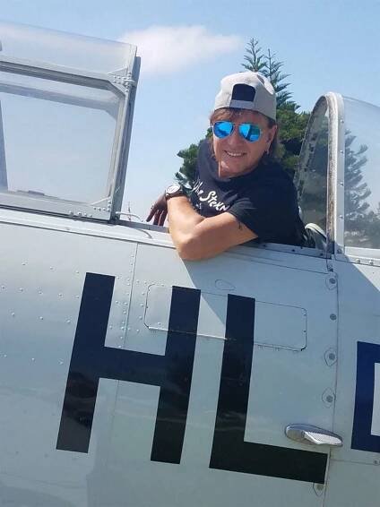 EXCLUSIVE: Richie Sambora supports ex-wife Heather Locklear - by taking a fighter plane inscribed with her initials above her home.