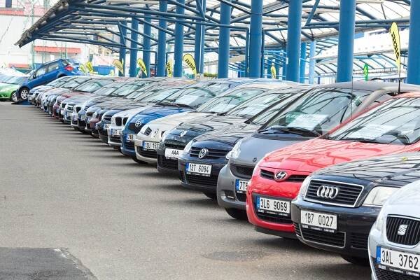 Koupě ojetého vozidla v AAA AUTO - Srovnátor.cz