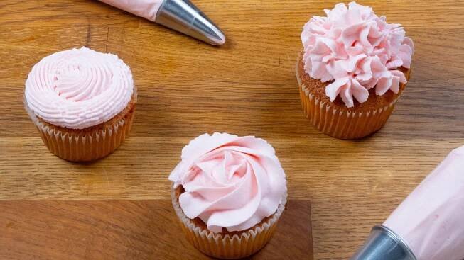 Velký přehled: Jak nazdobit cupcakes nejen na svatého Valentýna - iMnam.cz - Page 2