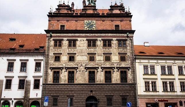 Plzeň podpoří vlastníky nemovitých kulturních památek téměř milionem korun