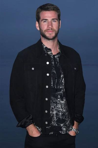 Liam Hemsworth Plays Scrabble with Girlfriend During Quarantine: 'It Made Me Nostalgic'