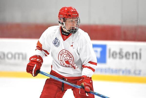 HC Slavia Praha | Odchovanec Slavie Jakub Štancl debutoval ve švédské SHL