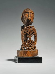 Korwar-Figur, 19. Jh., - Stammeskunst 2023/06/28 - Dosažená cena: EUR 6.500 - Dorotheum