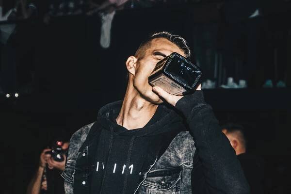 separ_sasazu002 - BANGER.CZ