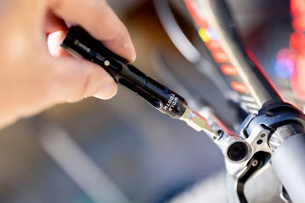 Wolf Tooth Encase System Bar Kit One