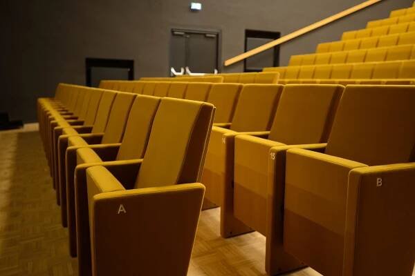auditorium.seats