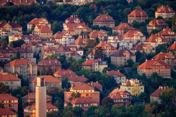 Čtvrť Cibulky se může stát památkovou zónou. Praha 5 chce zabránit bourání zdejších historických vil