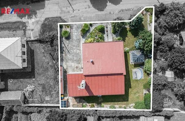 Prodej rodinného domu 3+1 s užitnou plochou 128 m2, pozemek 787 m2, Lučice u Chlumce nad Cidlinou