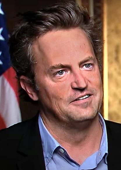 Súbor:Matthew Perry ONDCP White House - Frame Grab - Smile (cropped 2).png – Wikipédia