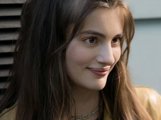 “Booksmart” Star Diana Silvers Talks About That Awkward Sex Scene and Her Undying Love for Taylor Swift