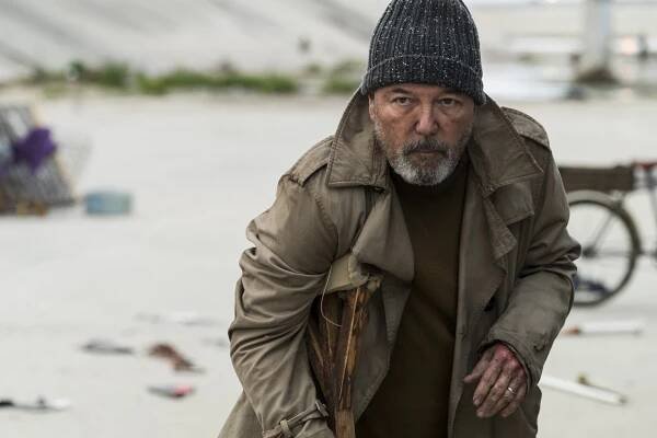Živí mrtví: Počátek konce - 100 - Z filmu - Rubén Blades