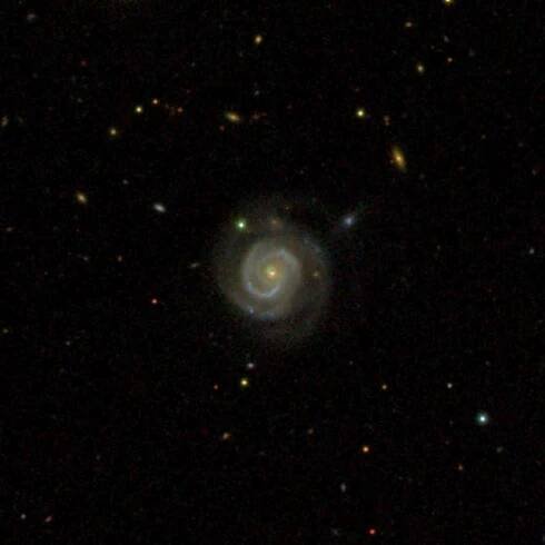 NGC 5572 – Wikipédia