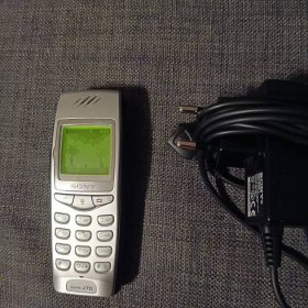 Mobilní telefon SONY J70 - Mobily a chytrá elektronika