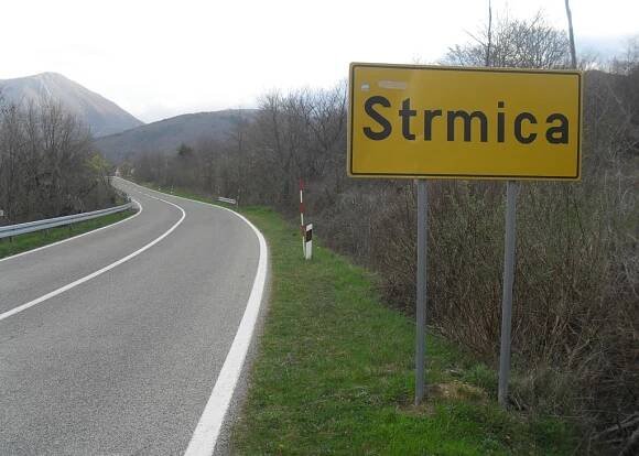 Silnice D33