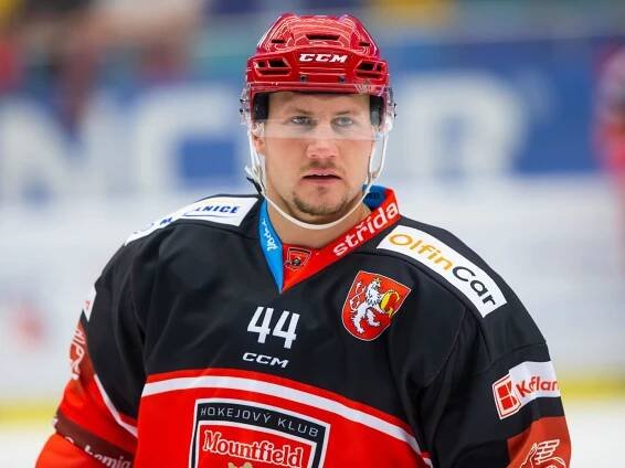 EffortSports | Hokejová agentura - Radek Smoleňák