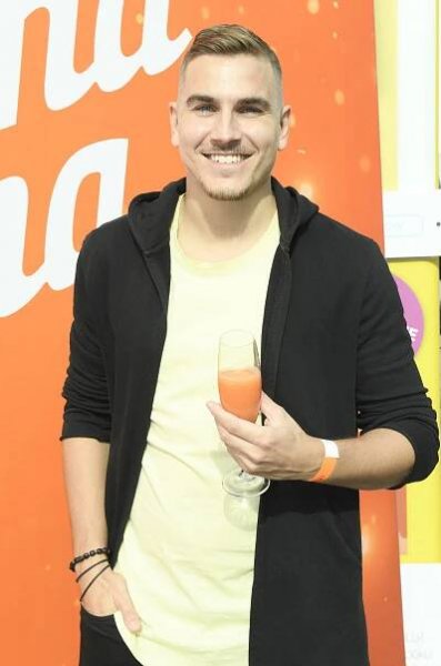 Co na něj říkáte? Hezounek Gránský se ostříhal nakrátko, nechal si narůst vousy a plánuje jít na blond