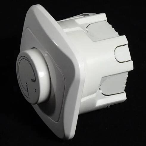 Vestavný regulátor otáček ventilátoru FAR-P 300