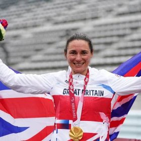 Tokyo 2020: Sarah Storey makes more Paralympic history with sweet 16th gold medal
