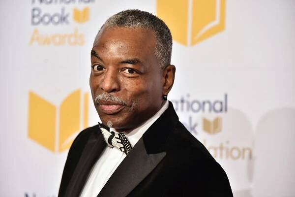 LeVar Burton Replaces Drew Barrymore as National Book Awards Host