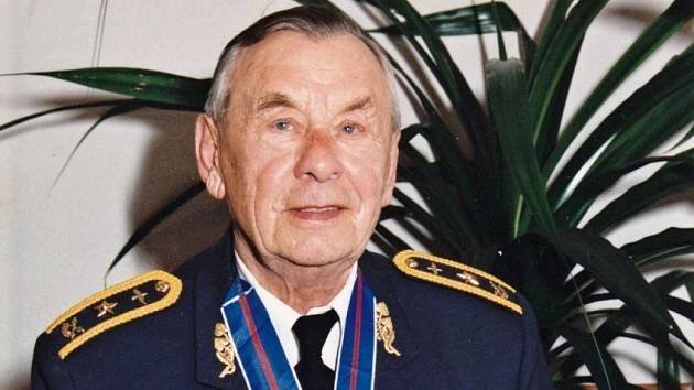 Válečný letec František Chábera získal od prezidenta Řád Bílého lva
